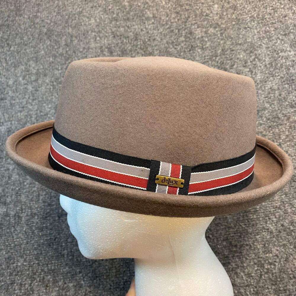 DeLux Mens Tan Taupe Wool Felt Fedora Hat Striped Grosgrain Band Pork Pie 57CM